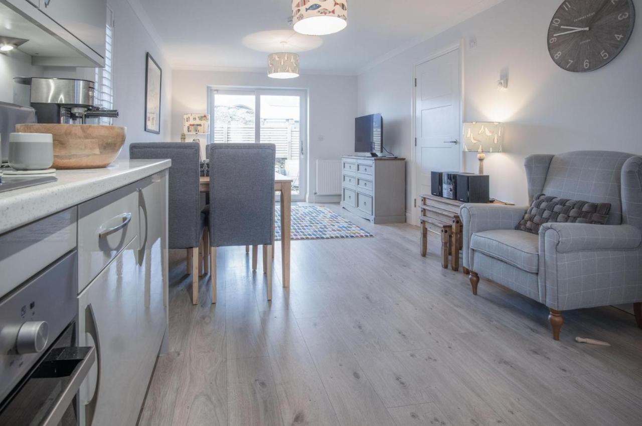 Ty Melyn - 2 Bedroom Cottage - Tenby Εξωτερικό φωτογραφία