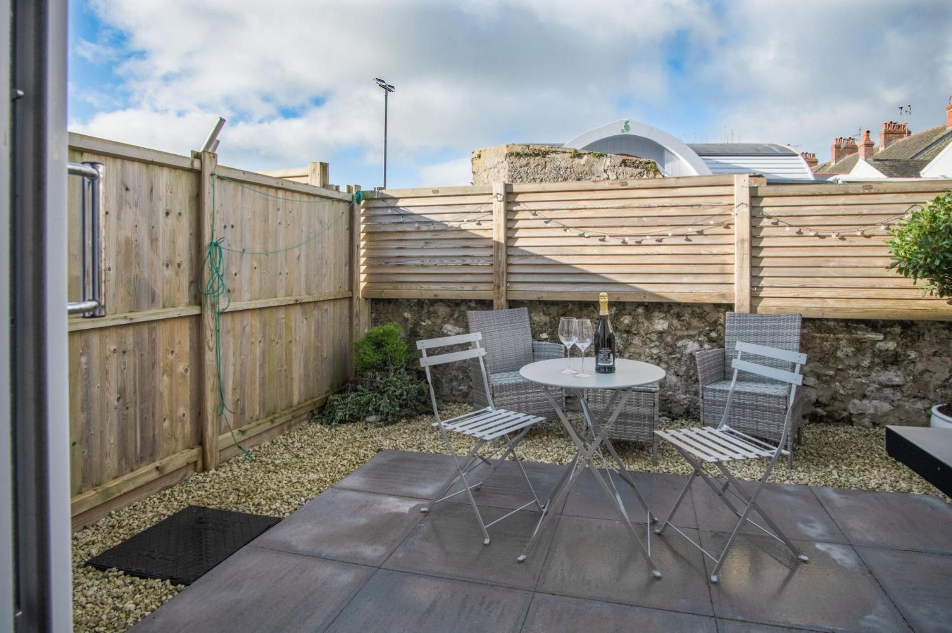 Ty Melyn - 2 Bedroom Cottage - Tenby Εξωτερικό φωτογραφία